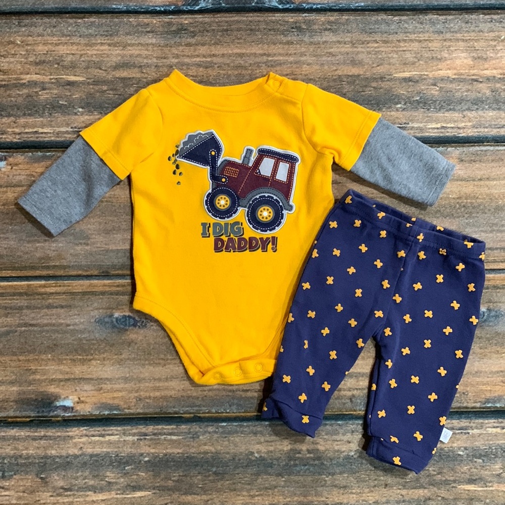 Garanimals 0-3 months boys “I dig daddy” Long Sleeve Bodysuit and Pants